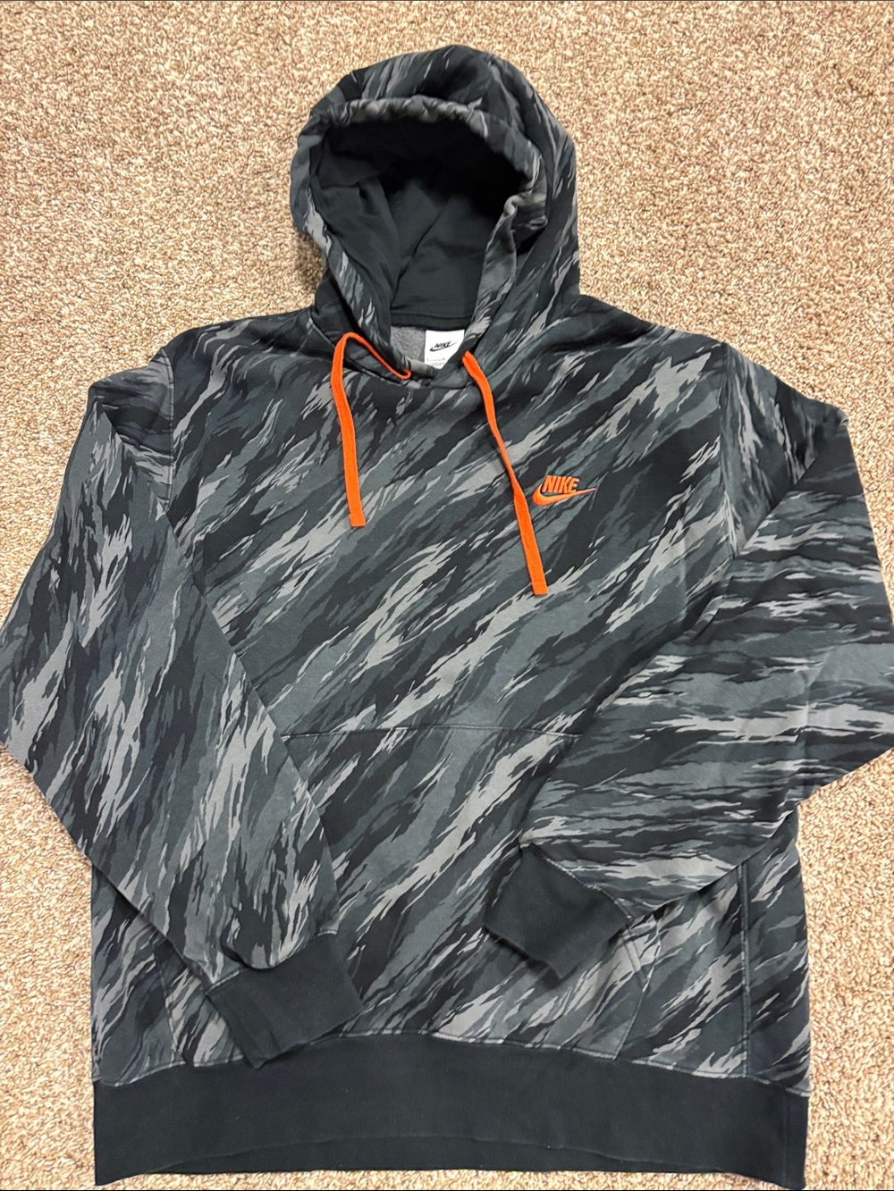 Men’s Nike hoodie